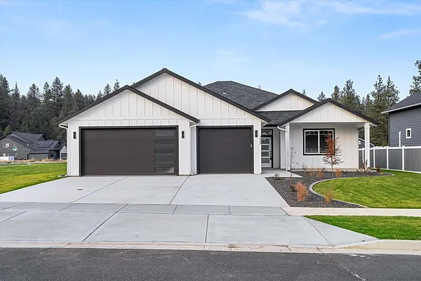 Property Photo MLS #: 202518410