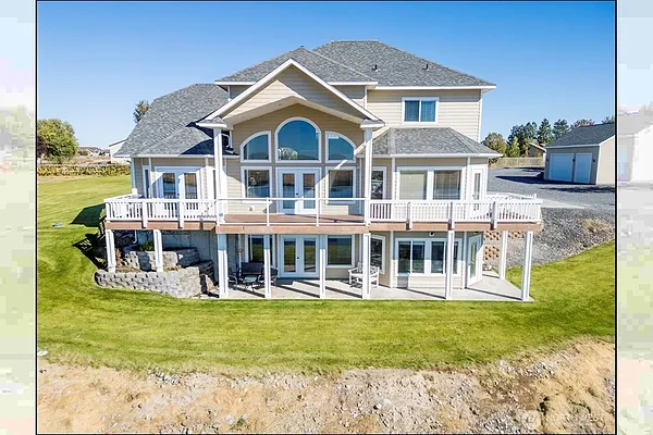 Property Photo MLS #: 2340428