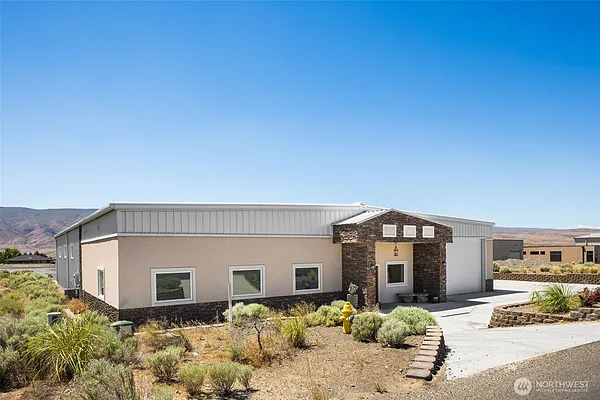 Property Photo MLS #: 2390430