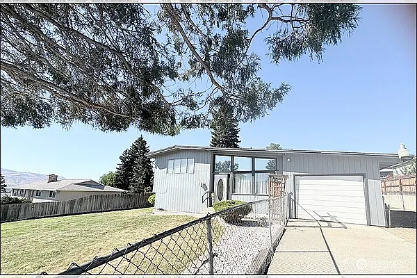 Property Photo MLS #: 2424432