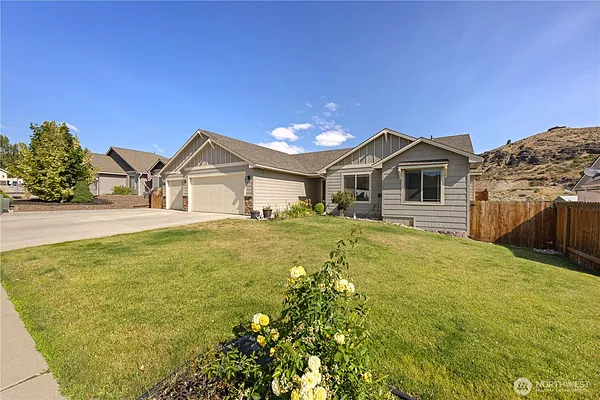 Property Photo MLS #: 2408437
