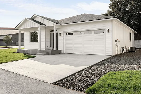 Property Photo MLS #: 202523441