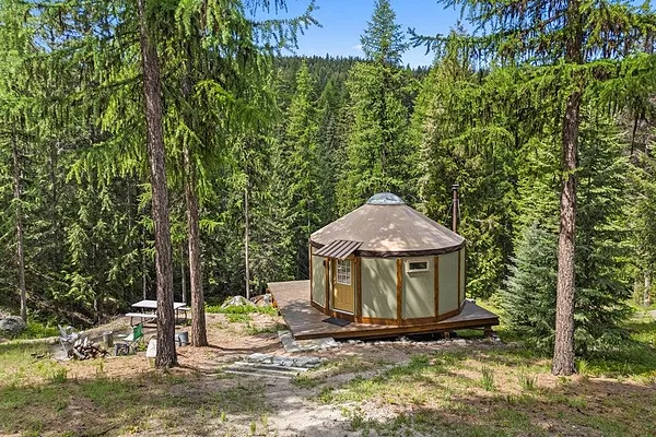 Property Photo MLS #: 202517451