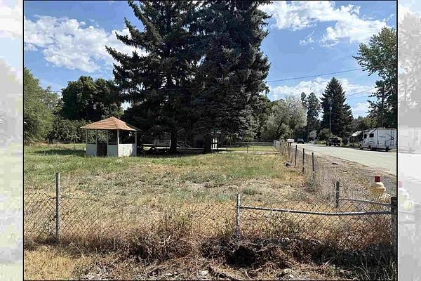 Property Photo MLS #: 202521456