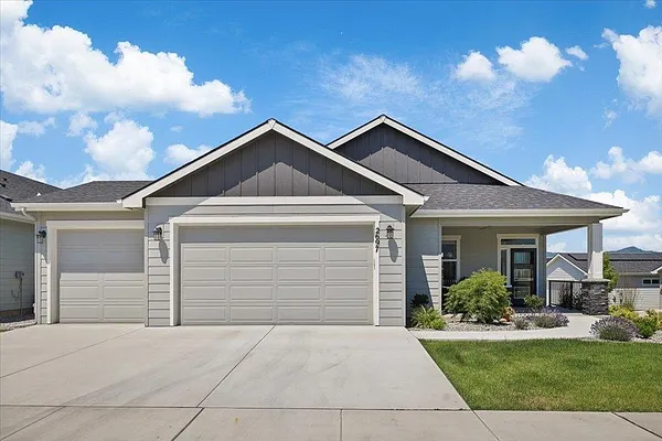 Property Photo MLS #: 202520458