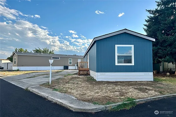 Property Photo MLS #: 2292460