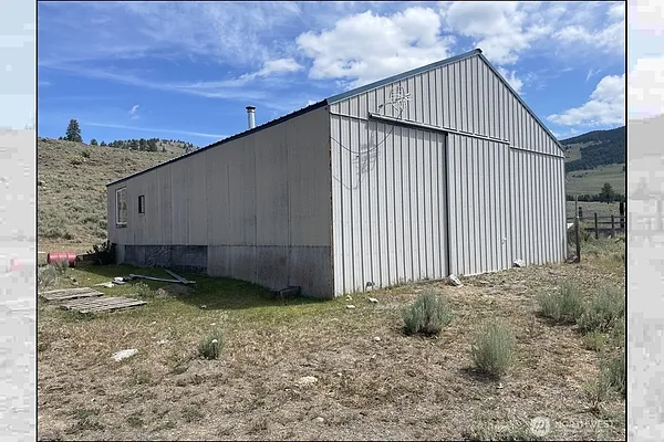 Property Photo MLS #: 2404462