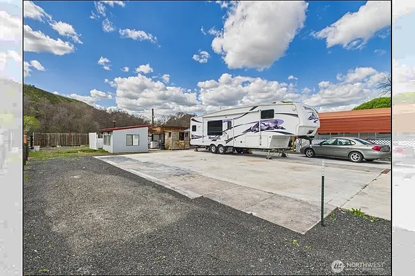 Property Photo MLS #: 2354481