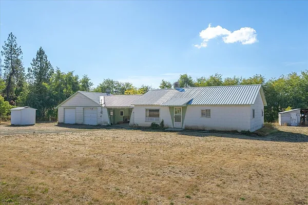 Property Photo MLS #: 202524483