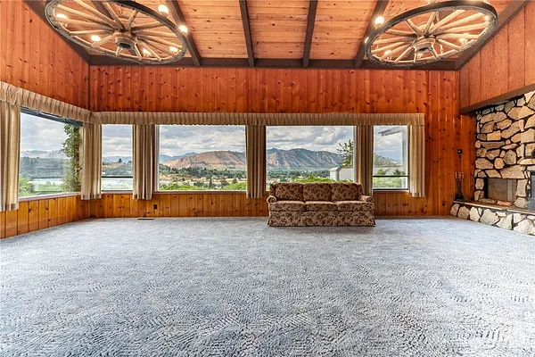 Property Photo MLS #: 2279500