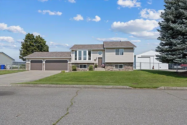 Property Photo MLS #: 202523502