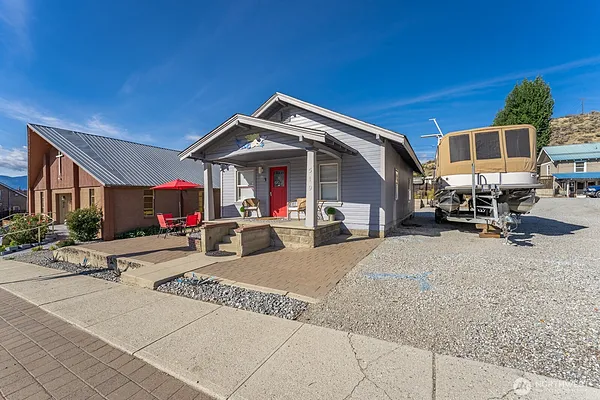 Property Photo MLS #: 2402515