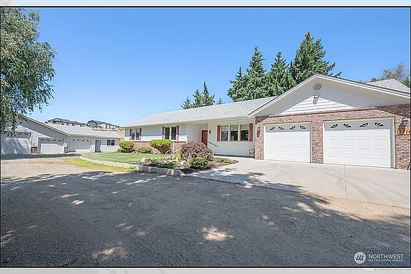 Property Photo MLS #: 2403521