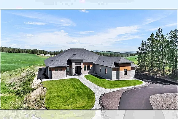 Property Photo MLS #: 202517545