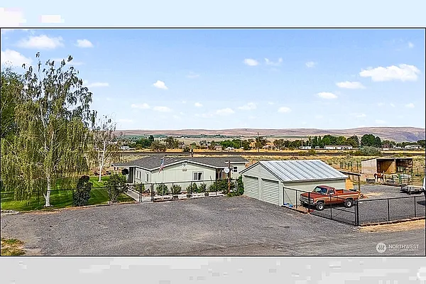 Property Photo MLS #: 2424551