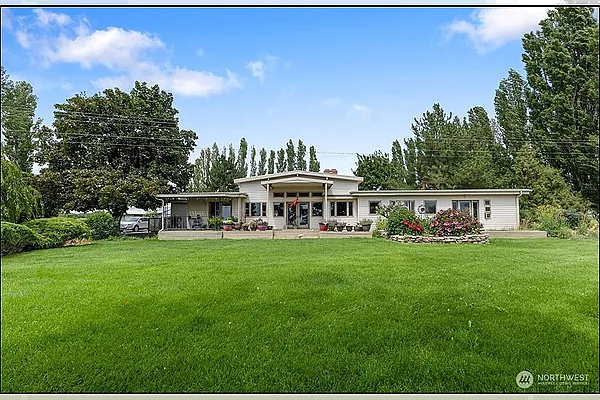 Property Photo MLS #: 2411559