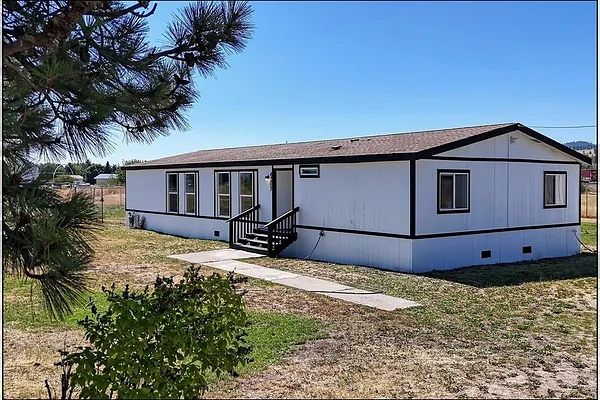 Property Photo MLS #: 202516576