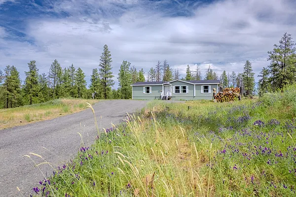 Property Photo MLS #: 202519576