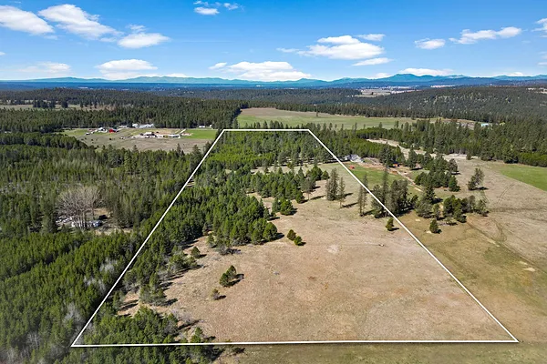 Property Photo MLS #: 202524588