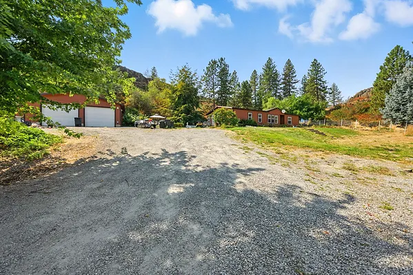 Property Photo MLS #: 202523599
