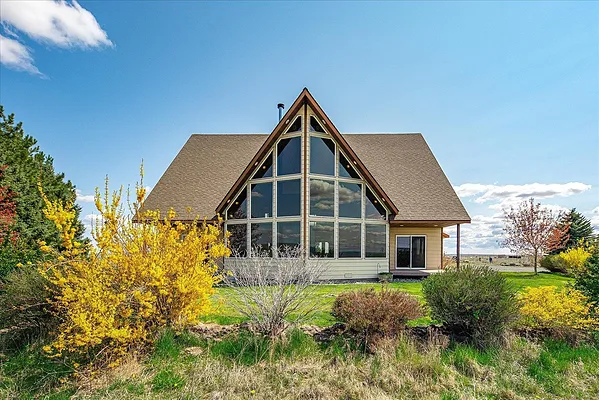Property Photo MLS #: 202515600