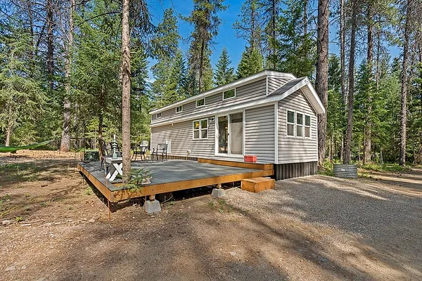 Property Photo MLS #: 202520643