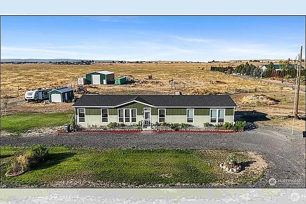 Property Photo MLS #: 2437660
