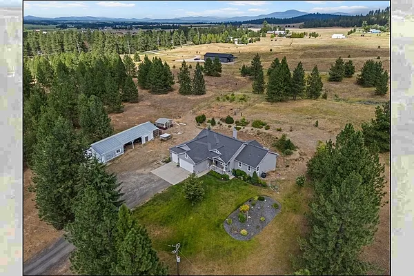 Property Photo MLS #: 202520667