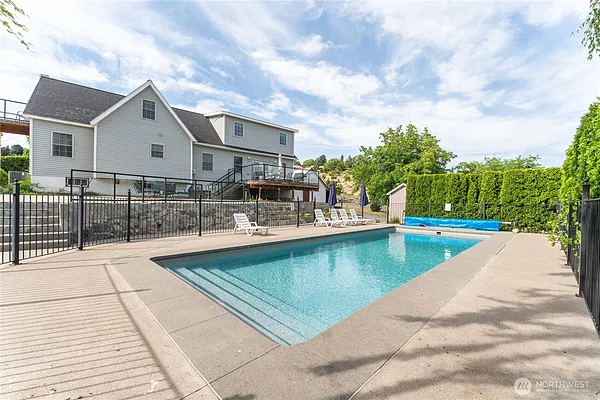 Property Photo MLS #: 2403670