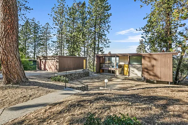 Property Photo MLS #: 202518680