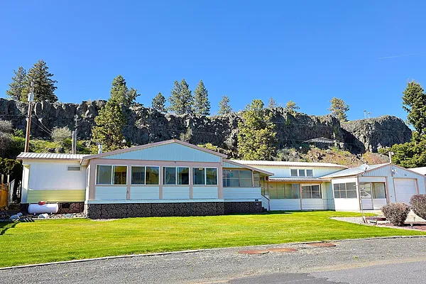 Property Photo MLS #: 202515700