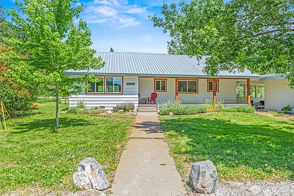 Property Photo MLS #: 2392702