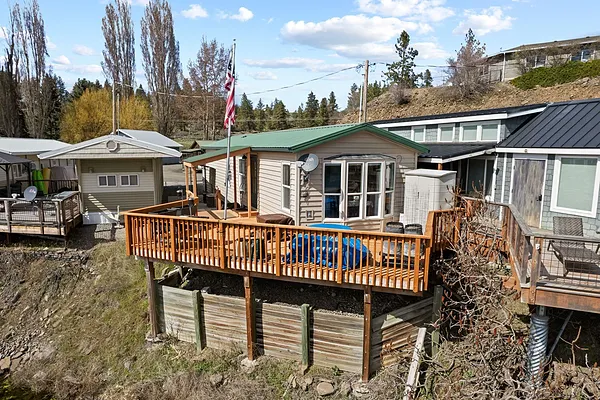 Property Photo MLS #: 202520715