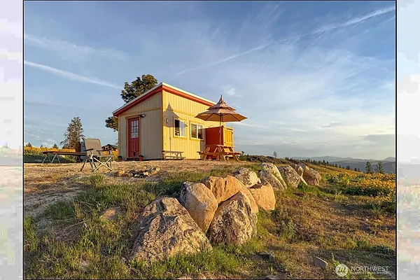 Property Photo MLS #: 2385735