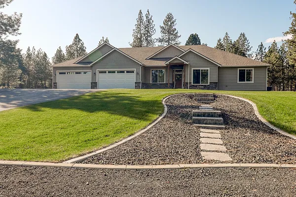 Property Photo MLS #: 202515744