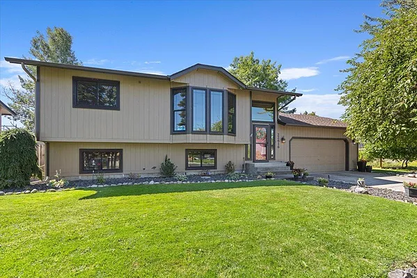 Property Photo MLS #: 202520748