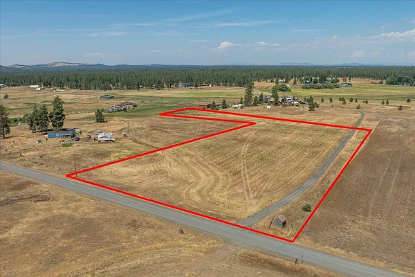 Property Photo MLS #: 202521760