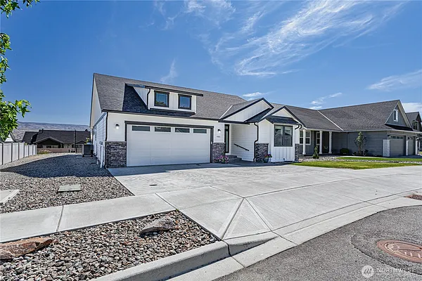 Property Photo MLS #: 2377763