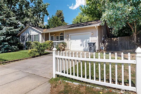 Property Photo MLS #: 2400774