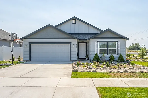 Property Photo MLS #: 2410776