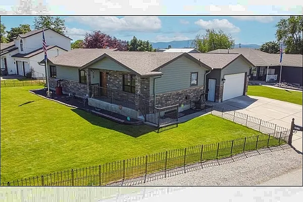 Property Photo MLS #: 202512780