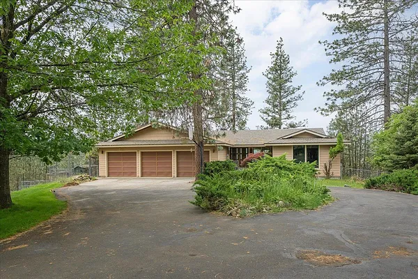 Property Photo MLS #: 202517796