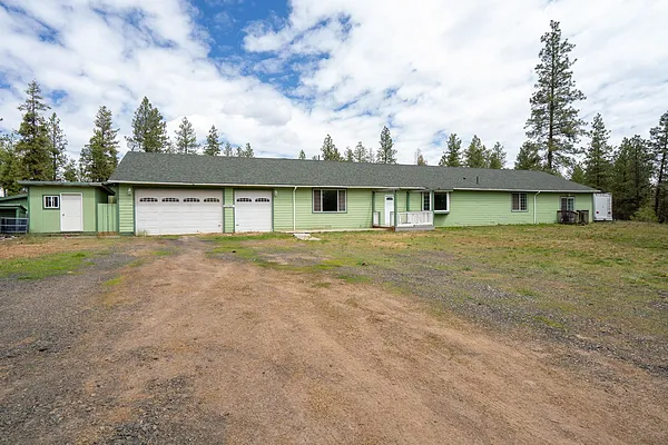 Property Photo MLS #: 202521800