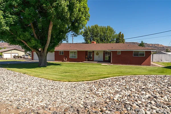 Property Photo MLS #: 2414801