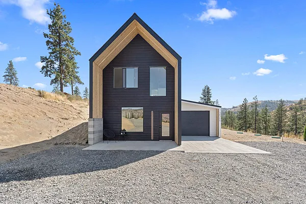 Property Photo MLS #: 202522802
