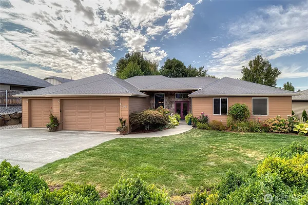 Property Photo MLS #: 2417802