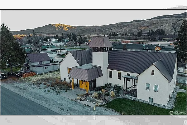 Property Photo MLS #: 202517807