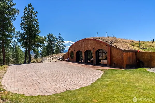 Property Photo MLS #: 2401807