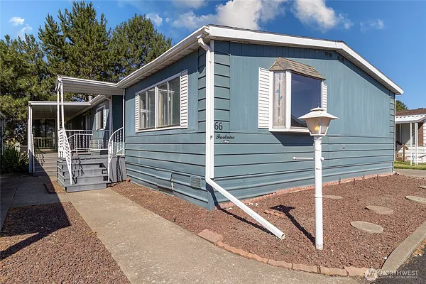 Property Photo MLS #: 2404811