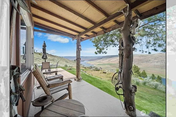 Property Photo MLS #: 2375812